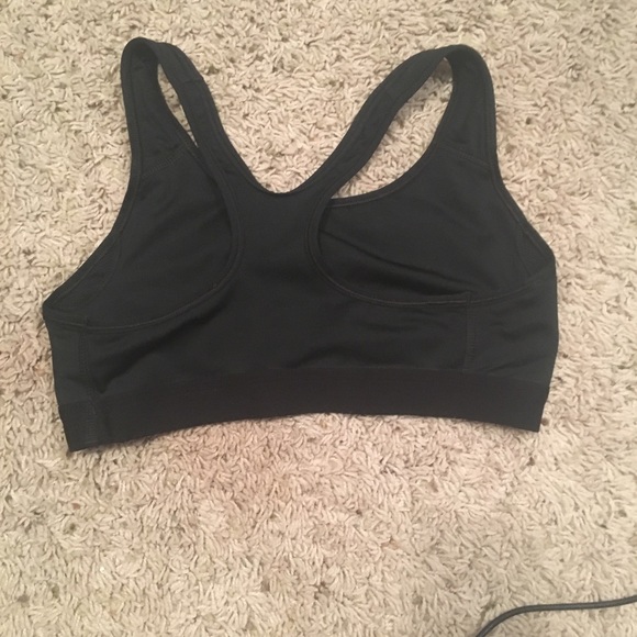 Nike sports bra - Picture 2 of 2